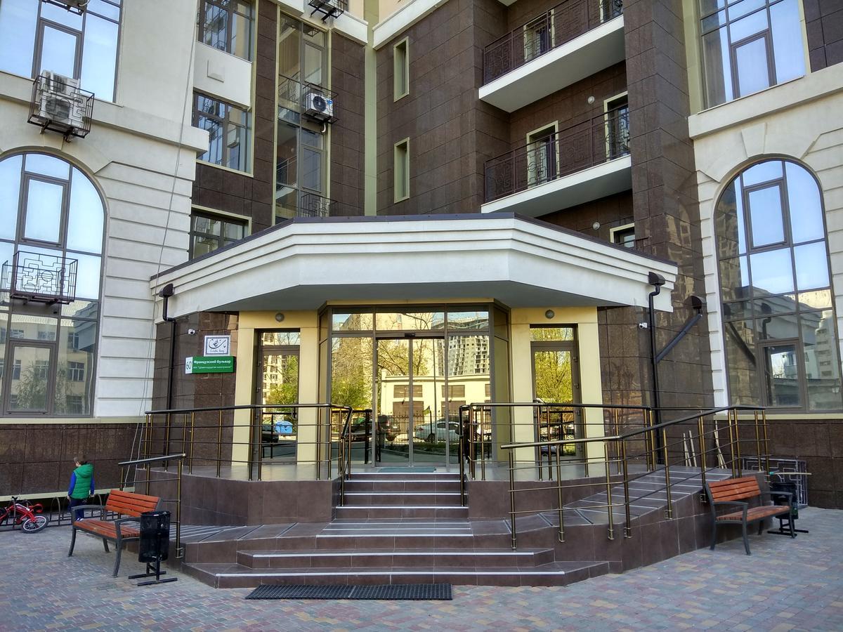 Аркадия Апартаменты На Первой Линии От Моря Odessa Extérieur photo